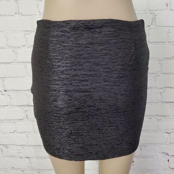 𝅺guess Studded Mini Skirt Black 4 - Picture 3 of 8